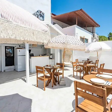 Maja Hotel *